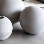 Beton gömb dekoráció szett kerti dekoráció, virágtartó ArtOpor műhelyéből